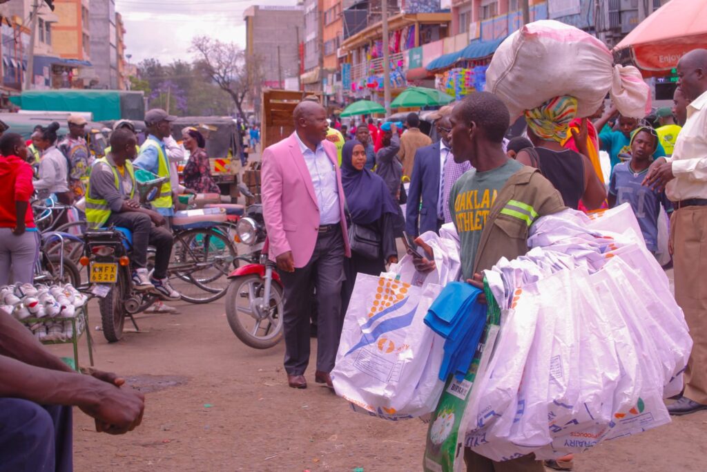 Nakuru City Board chair Stephen Muli leads board members to wakulima Market