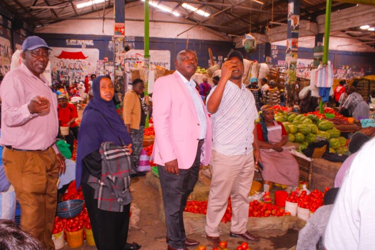 Nakuru City board members at Wakulima Market