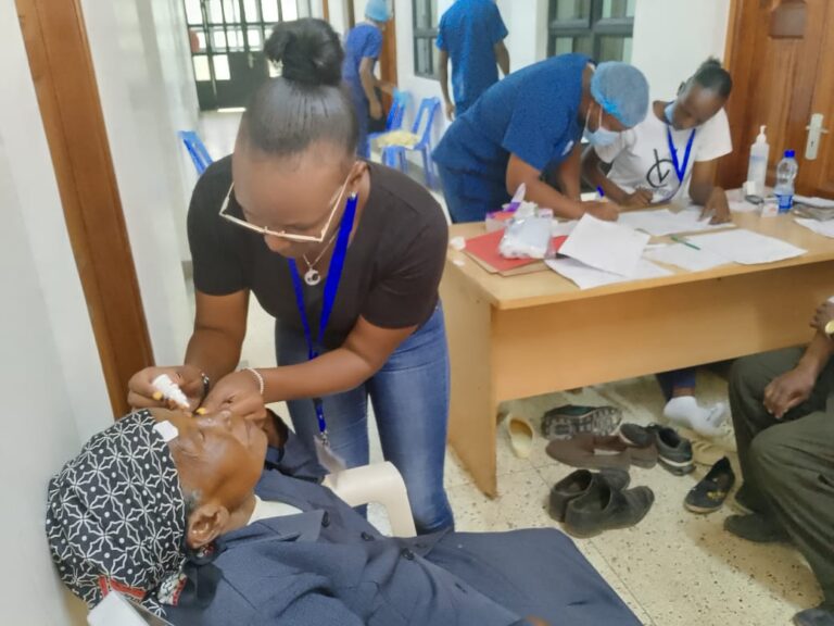 Rotary Club of Waridi Holds Free Eye Clinic